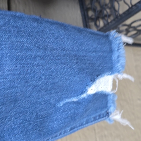 Torrid Bombshell Skinny Premium Stretch High-Rise Destructed Jean 20R - Picture 9 of 16